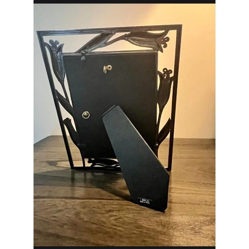 ELSA L. Inc. 1996 Metal Tulip Photo Frame 5x7 Brushed Silver Floral Easel Frame